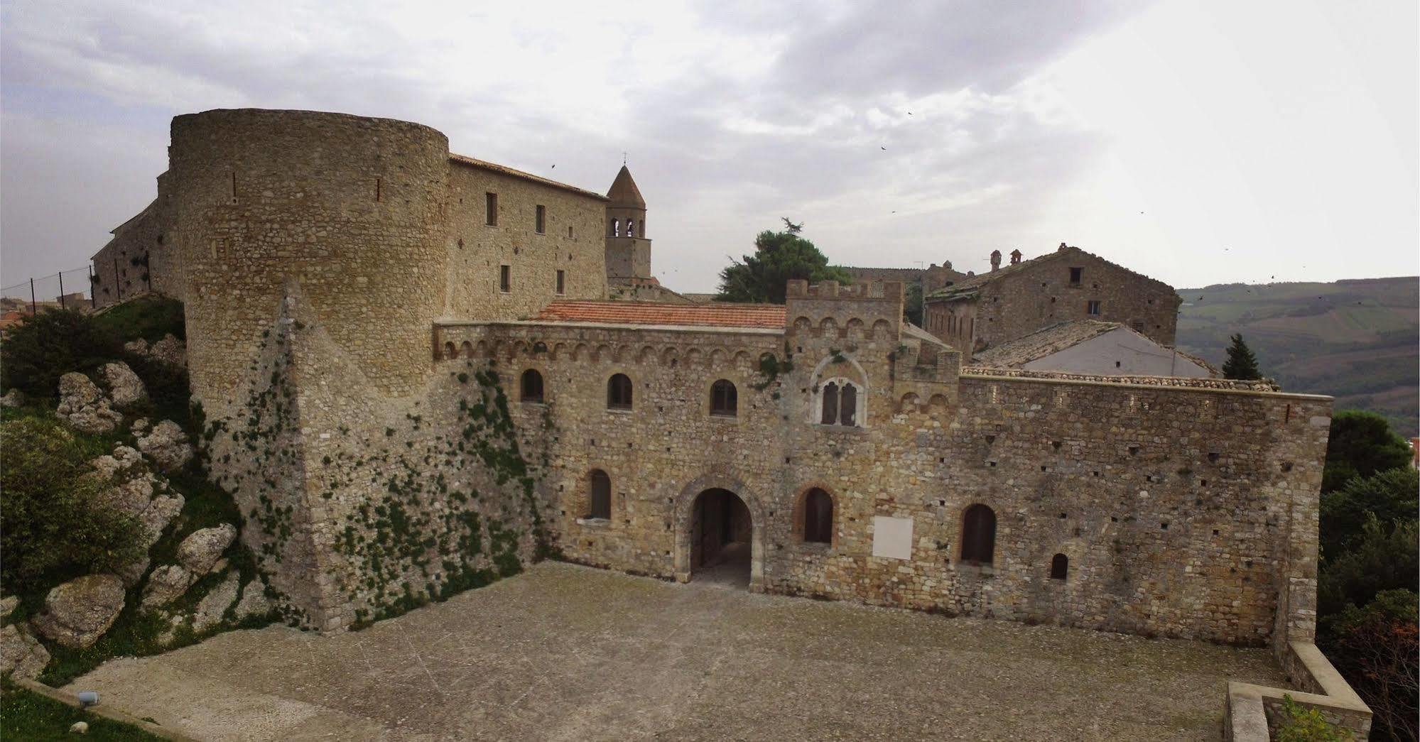 Residenza Ducale Hotel Bovino Kültér fotó